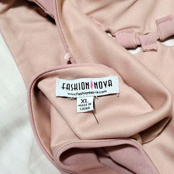 Too big - Picture 4 of 4